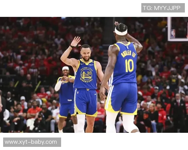 勇士胜灰熊，库里状态回勇，点燃球迷热情